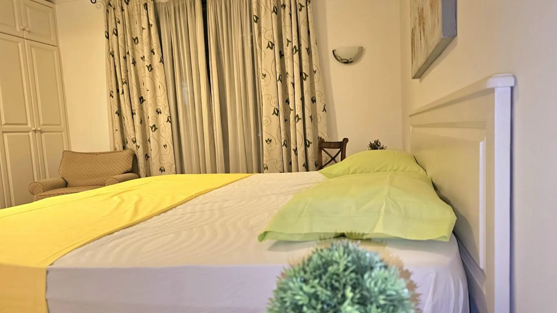 Luxury Apartment Near Hilton Resort Saint Julian's