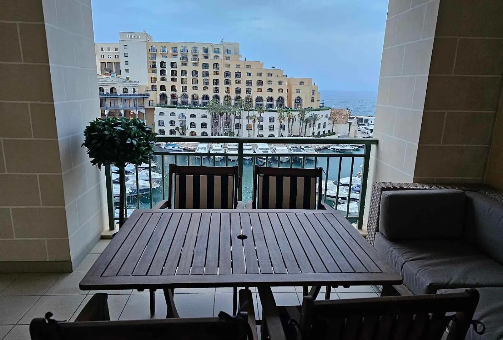Luxury Apartment Near Hilton Resort Saint Julian's
